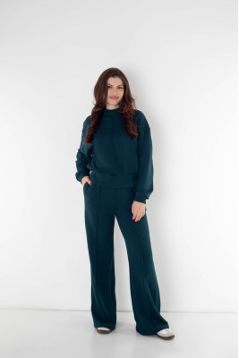 Костюм жіночий